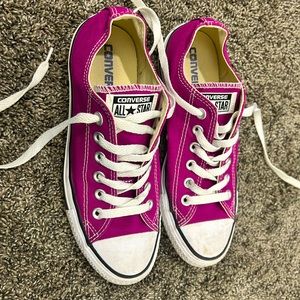 Womens low top purple converse